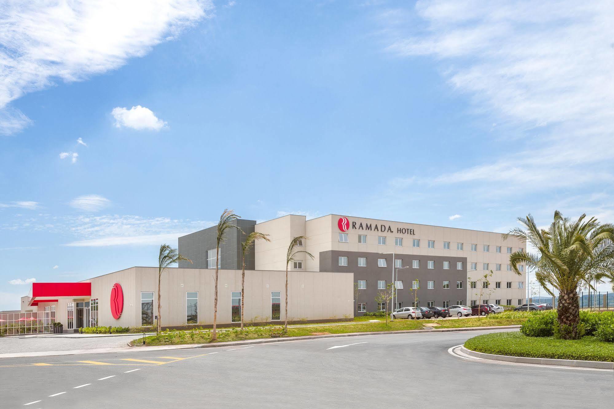 Ramada Campinas Viracopos Hotel Buitenkant foto