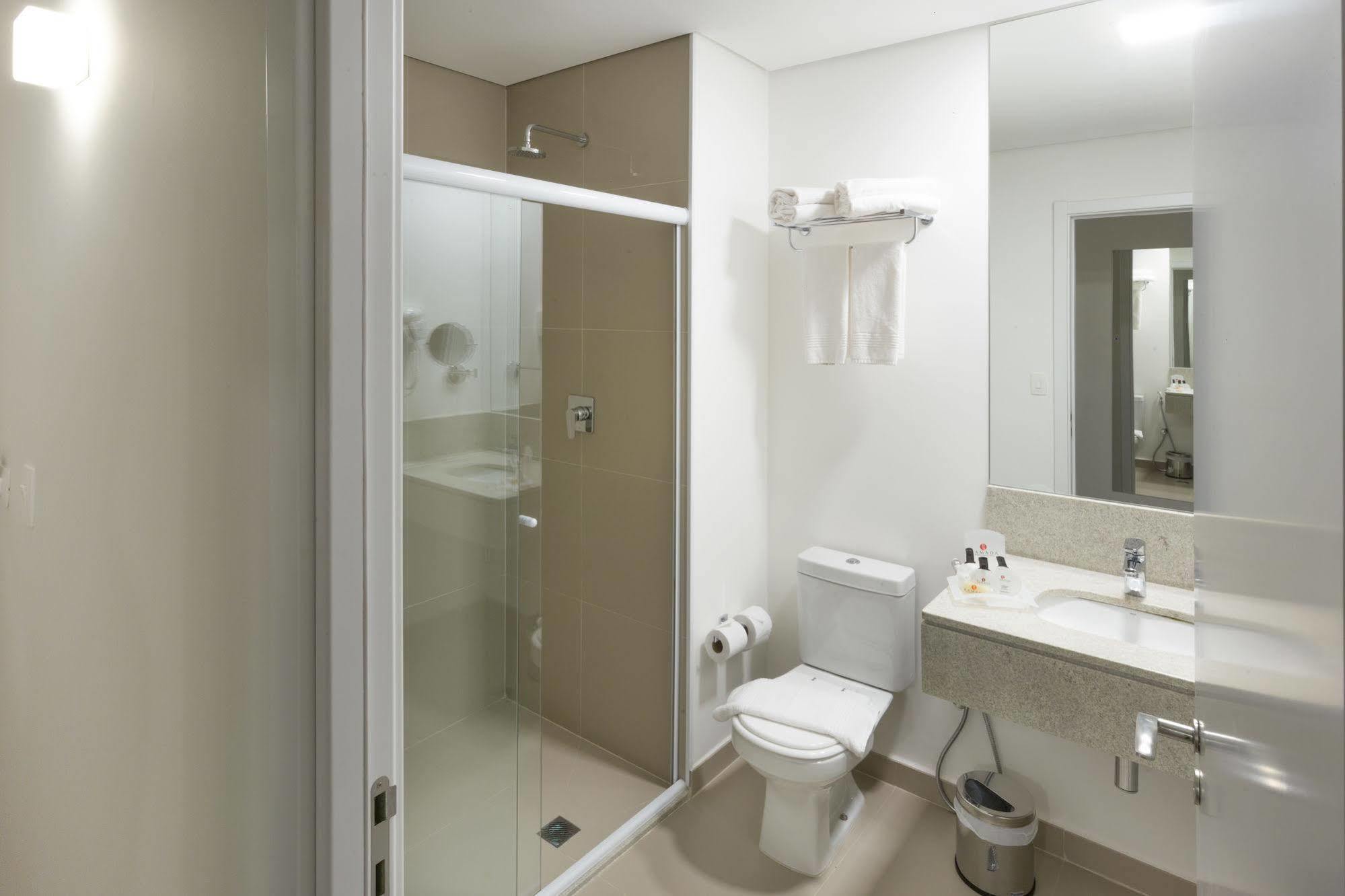Ramada Campinas Viracopos Hotel Buitenkant foto